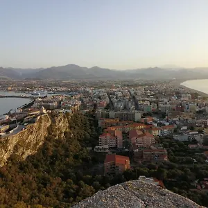 Milazzo: La Porta Delle Eolie Bed and breakfast